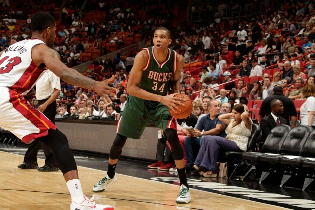 哈登里程碑快船大胜篮网59分 灰熊力克马刺